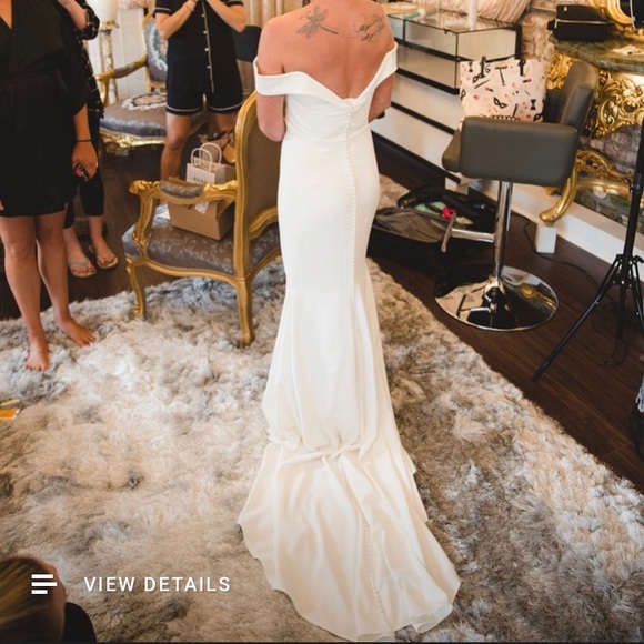 Wedding Dress Like New! - Picture 3 of 8